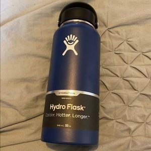 Brand new 32oz Hydroflask